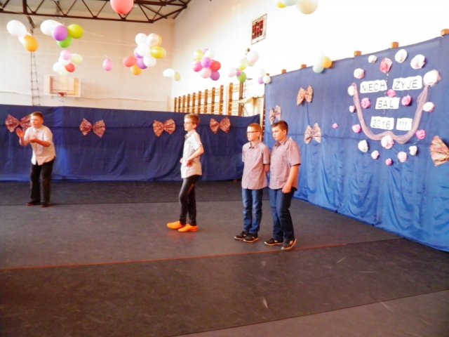 Bal szóstoklasistów